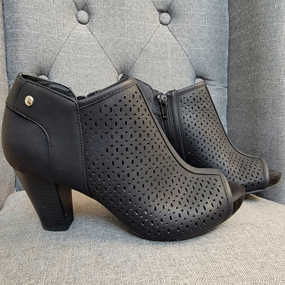 Giani Bernini Angye Peep-Toe Booties, Black,  7